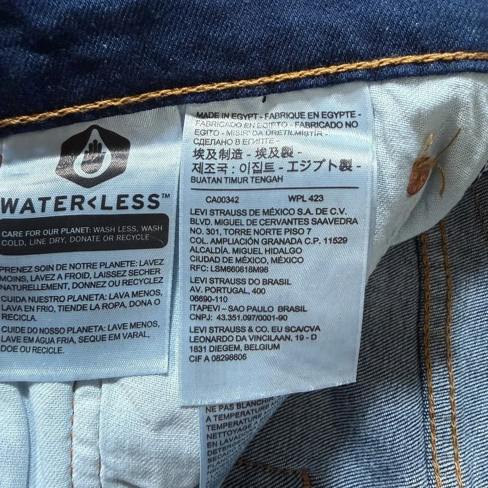 Levis 501 Jeans Mens 32x34 Blue Faded Straight Leg Button Fly‎ Whiskers NWT
